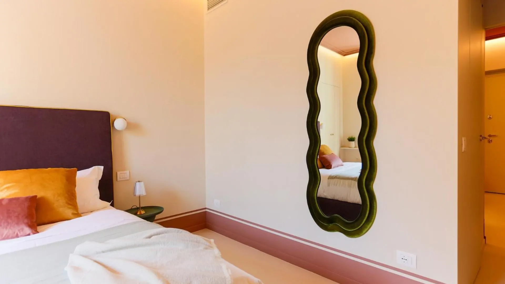 The Best Rent - Modern One-Bedroom Apartment In The Lively Heart Of Brera Milan 0*,